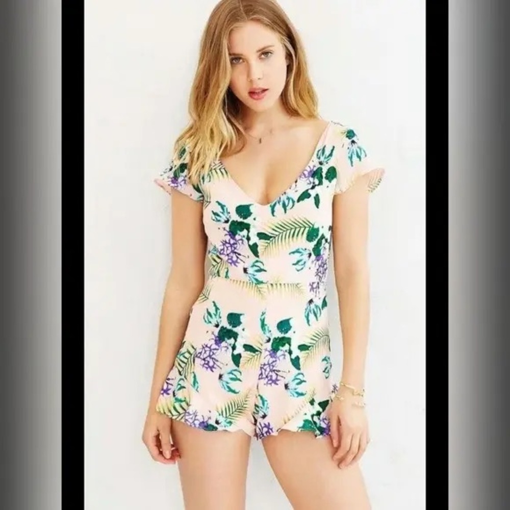 For Love & Lemons Women's Pina Colada Floral Romper Cream Green Size Small S